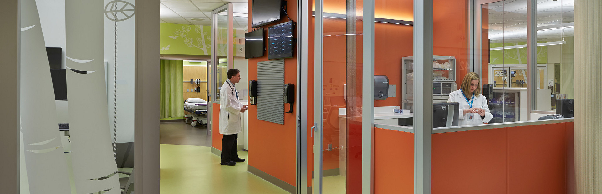 Genius Architectural Wall in a hospital; sophisticated glass wall system defining a nurse station at Seattle Children's Hospital, suitable for offices and higher education spaces